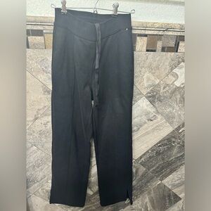 Alo straight legged sweat Pants